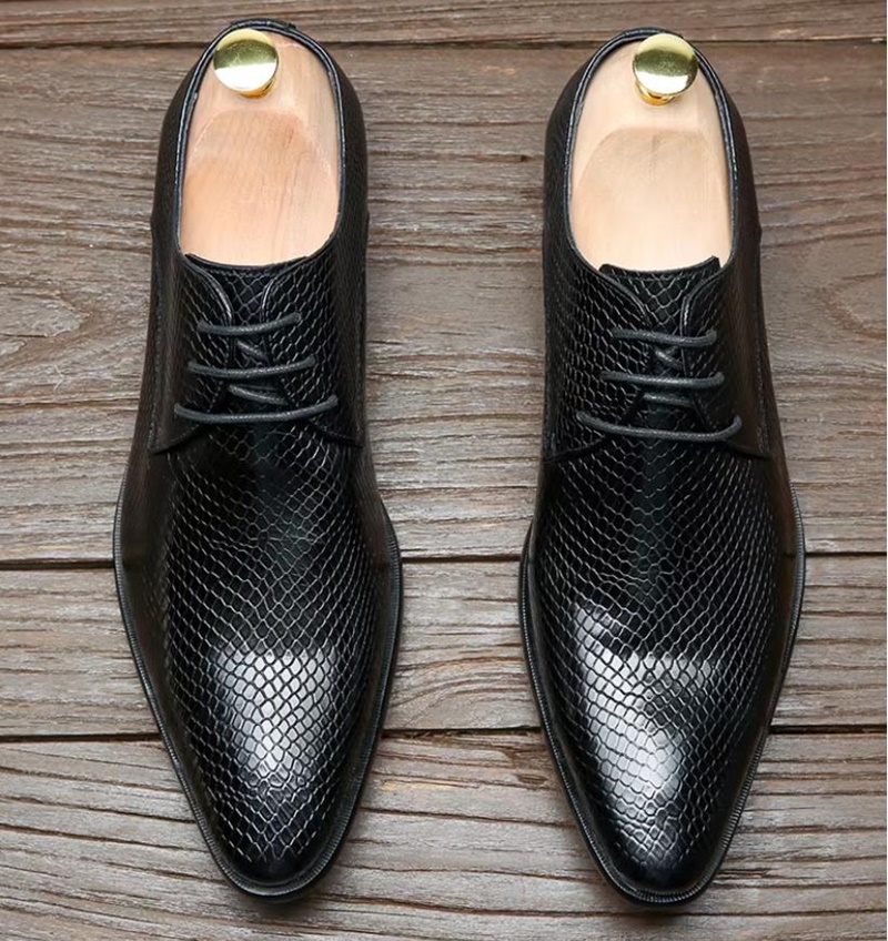 Scale - Men Formals & Ethnic Wear - Sepatu Formal Kulit Hitam Motif Sisik
