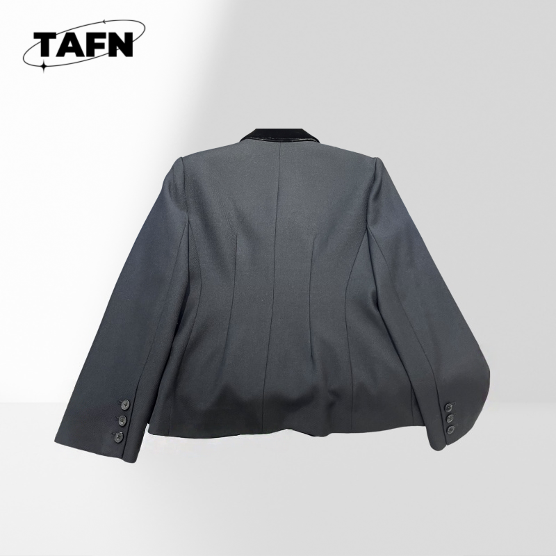 Blazer Pria yang Chic Dirancan - Mens Formal Look ulasan dan harga